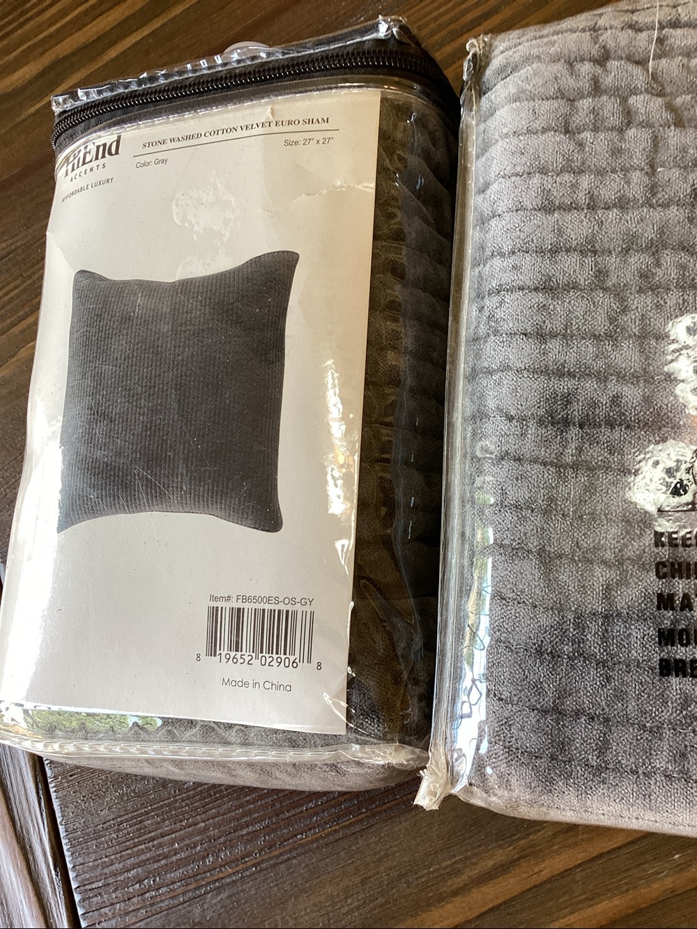 BNWT Pair of Washable Velvet Euro Shams 27” x 27”
